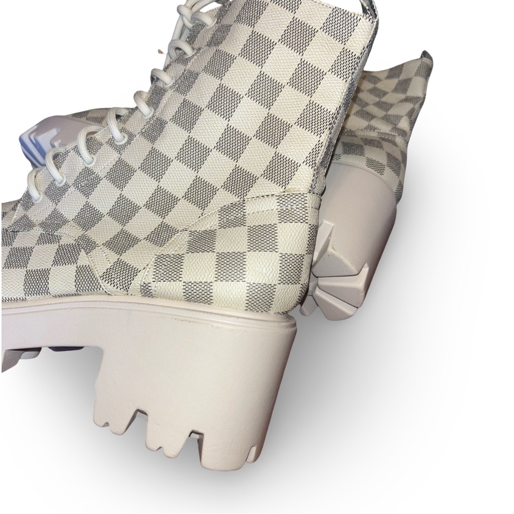 Womens MDT Checkered Lace Up Block Heel Boots Size 10 - Picture 4 of 8